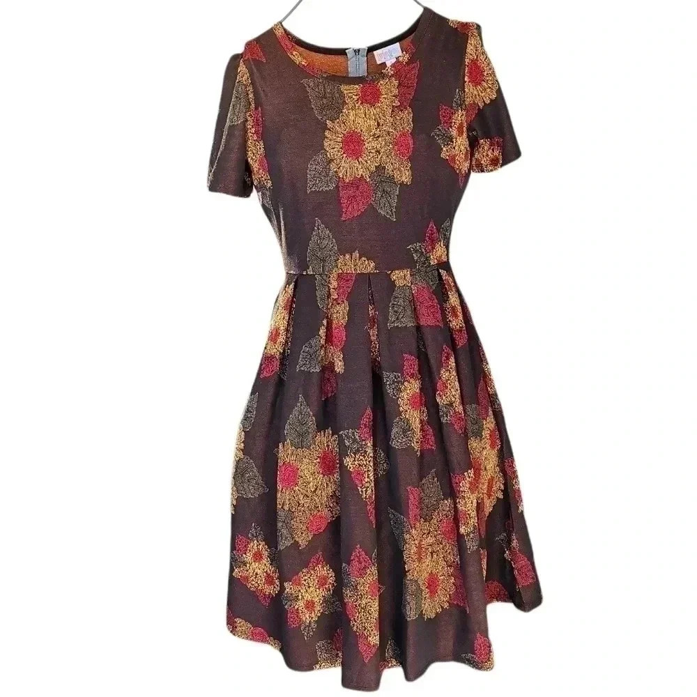 🌲🌲🌲flash sale✨New Lula Roe flowered dress size S